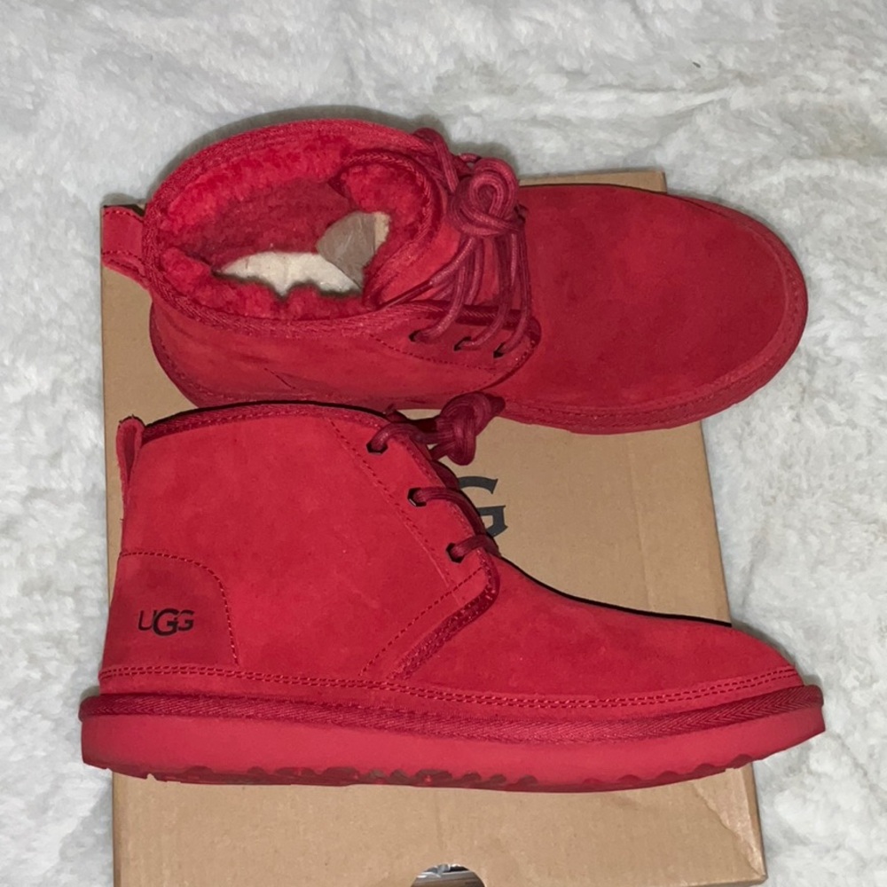 UGG Australia Big Kids Neumel II Boot